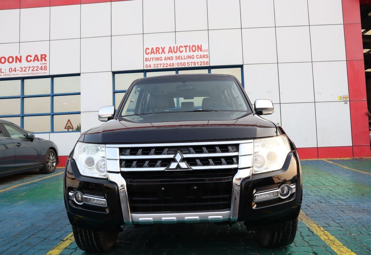 ميتسوبيشي باجيرو GLS M/L DIAMOND GLS Base 3.5L (7 Seater)