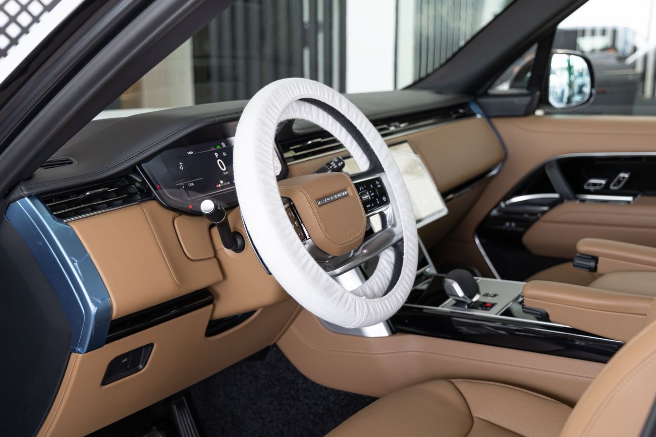 لاند روفر رينج روفر Range Rover Vogue P530 Autobiography |  | GCC Specs | V8 | Full Options | 2026 (Export)