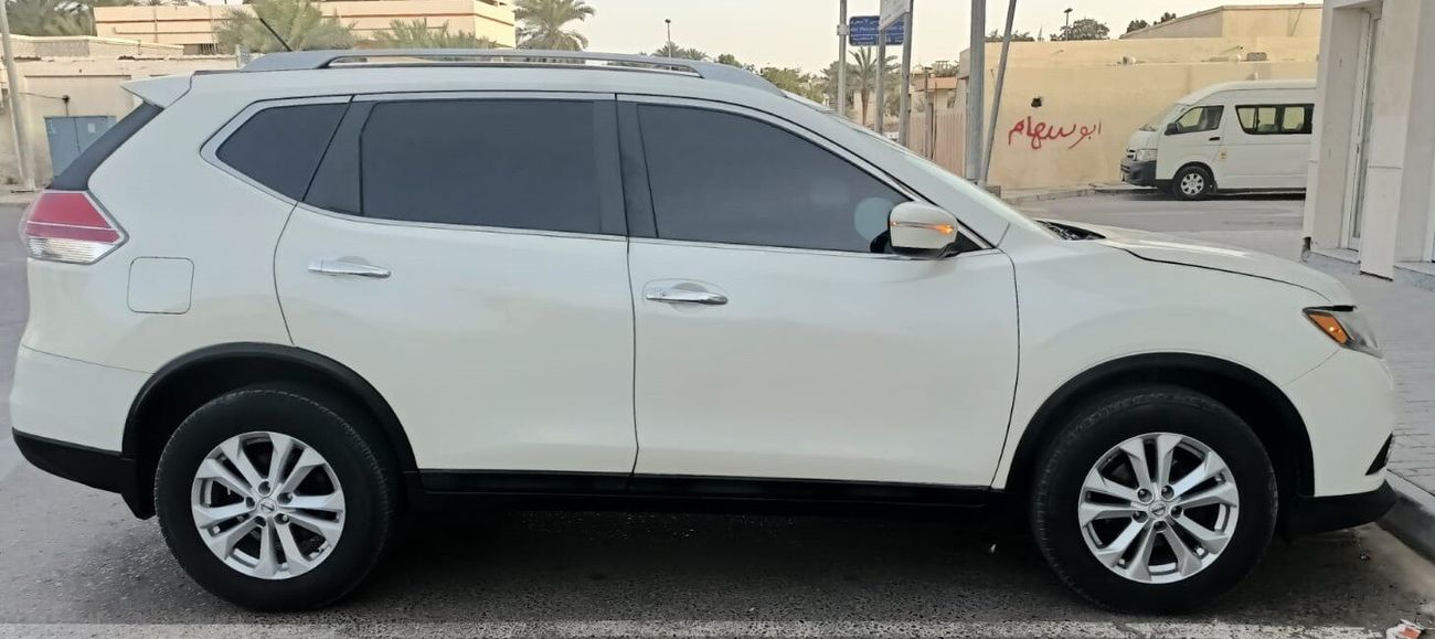 نيسان روج SV AWD
