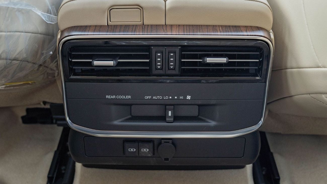 تويوتا لاند كروزر 2025 Toyota Land Cruiser 300 GXR AEROS 3.5L Twin Turbo AT Petrol