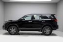 تويوتا فورتونر EXR 2.7L - Attitude Black Inside Sand Beige | Export