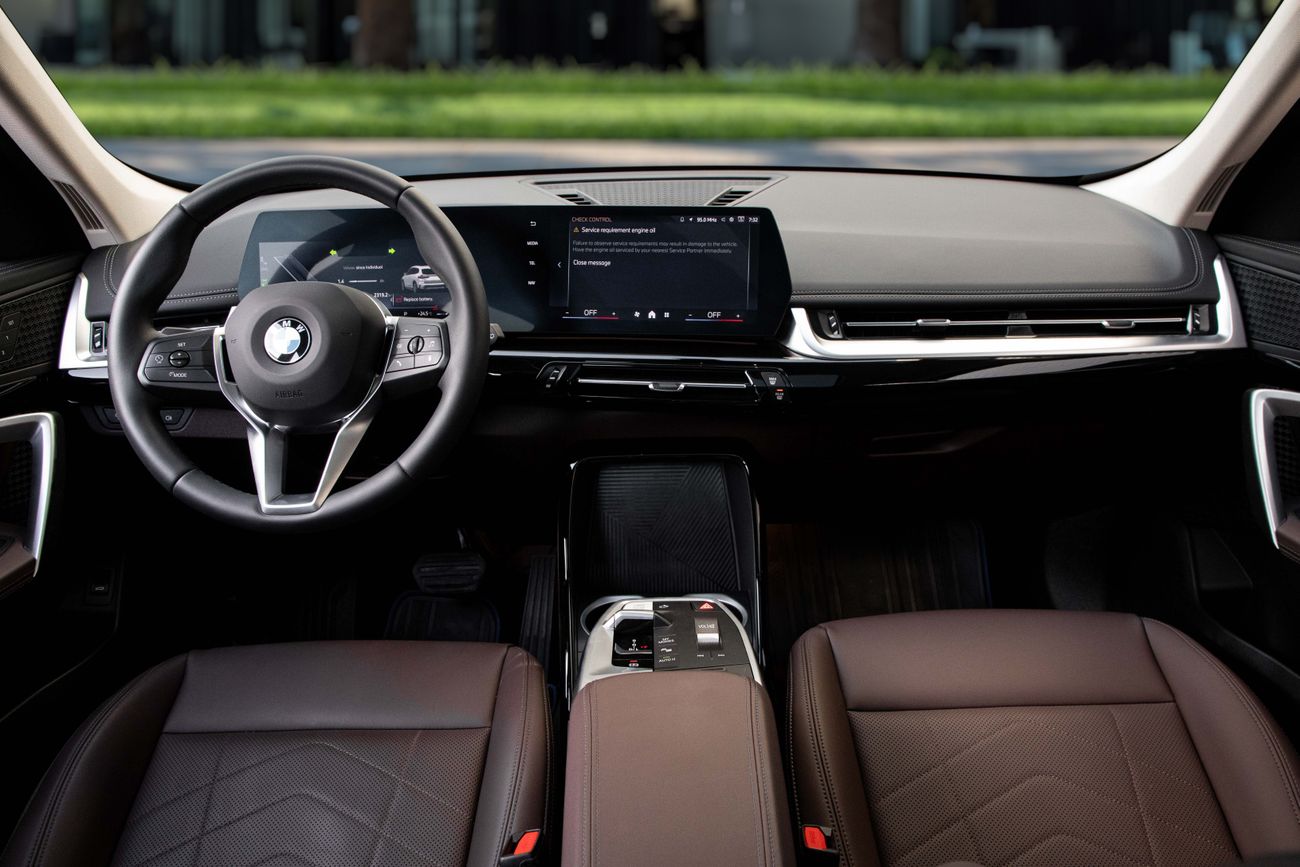 بي أم دبليو X1 X1 | 2,546 P.M | 0% Downpayment | Warranty | Only 2,000km | Like New!