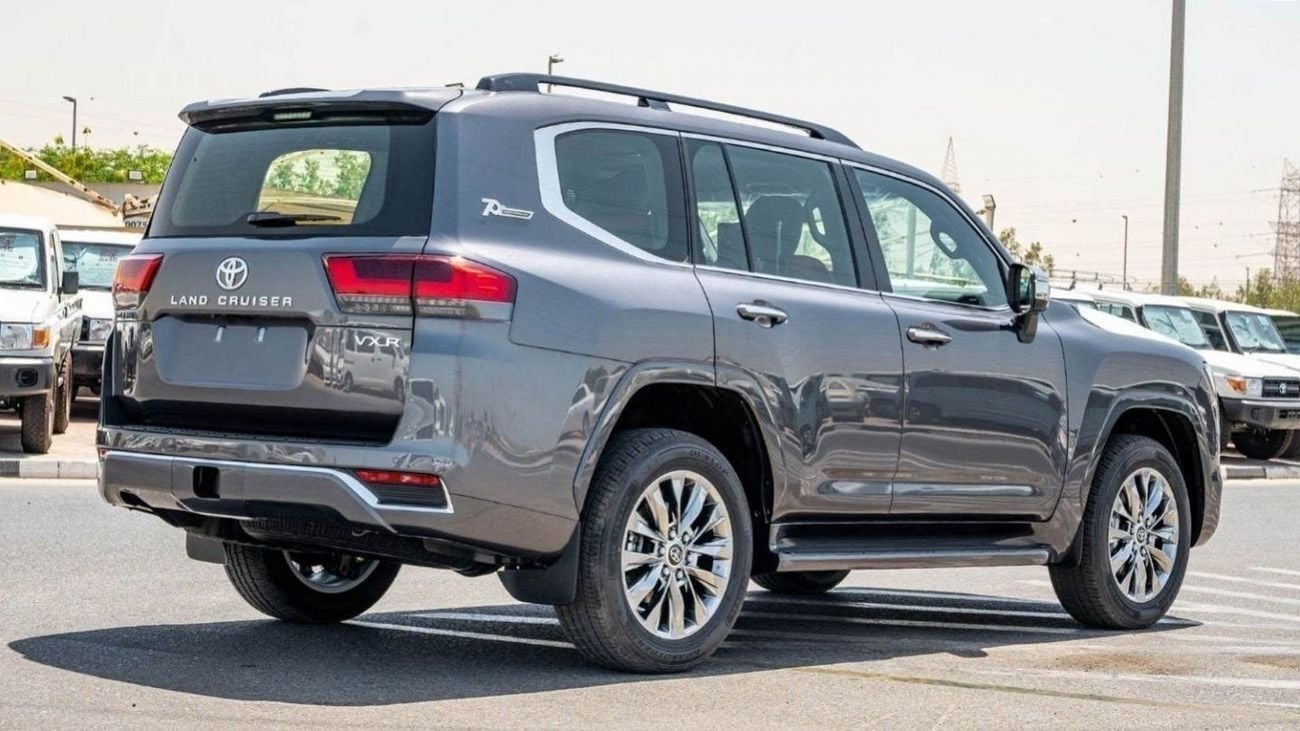 Toyota Land Cruiser Toyota LC300 3.3L VXR diesel 2025 V6