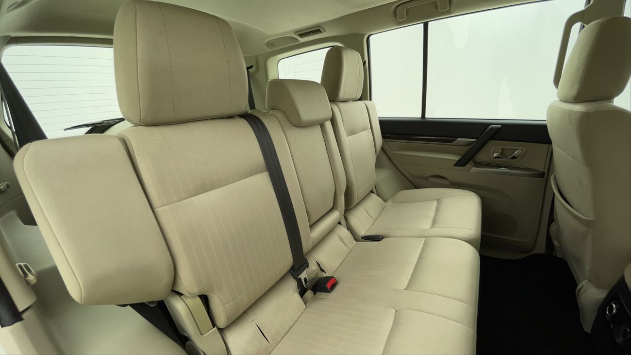 Mitsubishi Pajero GLS MIDLINE 3 | Zero Down Payment | Home Test Drive