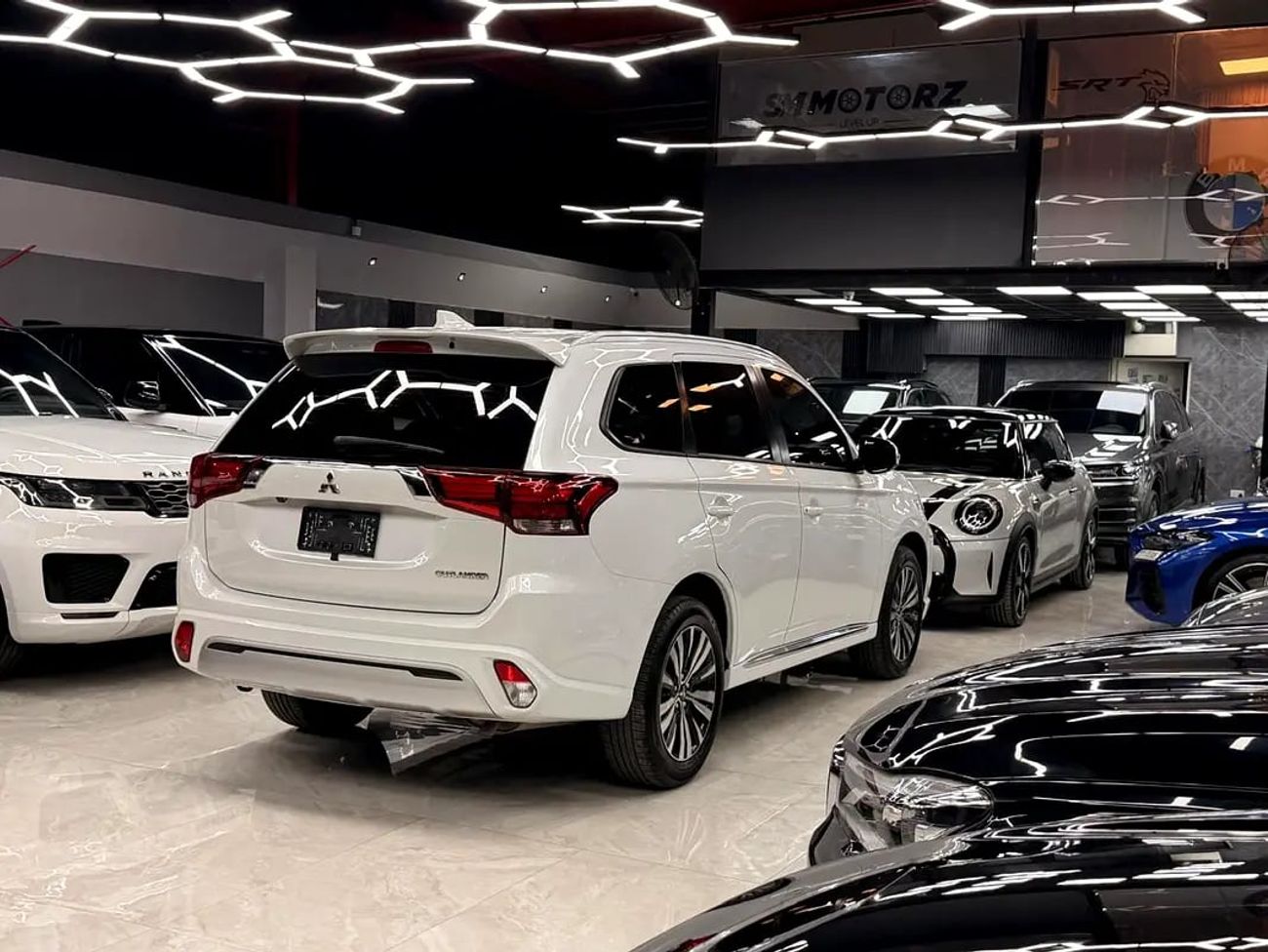 Mitsubishi Outlander 882/M| Downpayment | Leather and Sunroof | Original Paint |