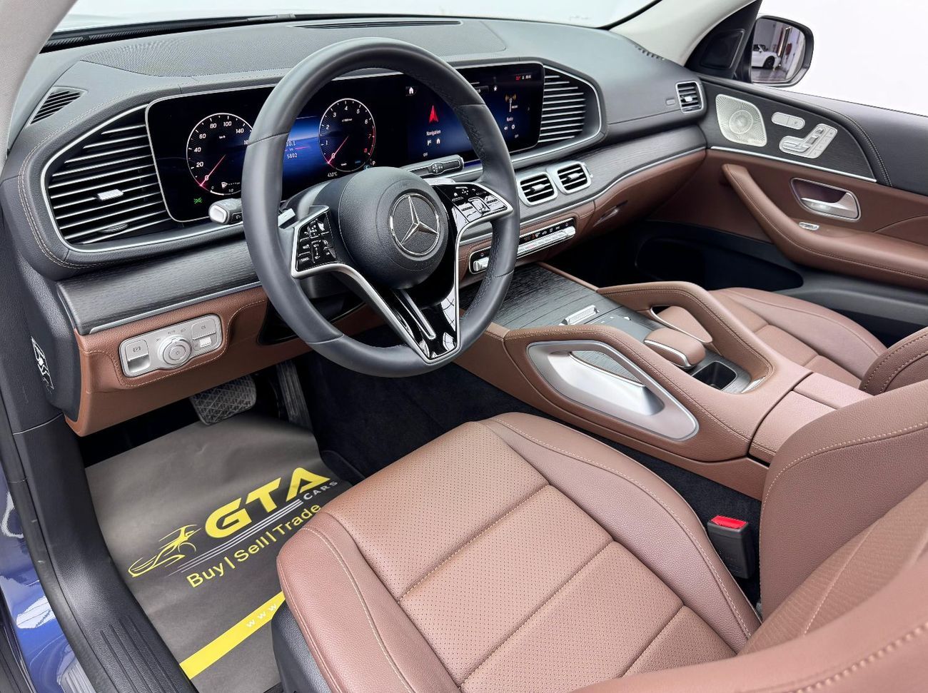 Mercedes-Benz GLE 450 4MATIC 2024 Mercedes Benz GLE450 AMG 4MATIC, 2028 Mercedes Warranty + Service Pack, Very Low Km, GCC