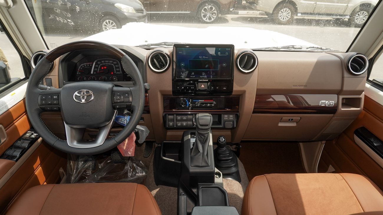 Toyota Land Cruiser 70 LX 2.8L Diesel A/T