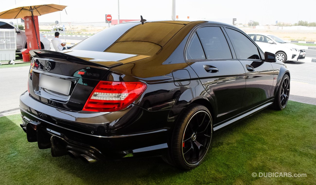 Mercedes-Benz C 63 AMG