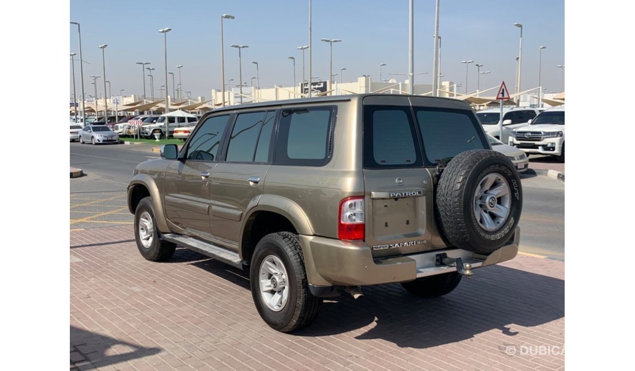 Nissan Patrol Super Safari