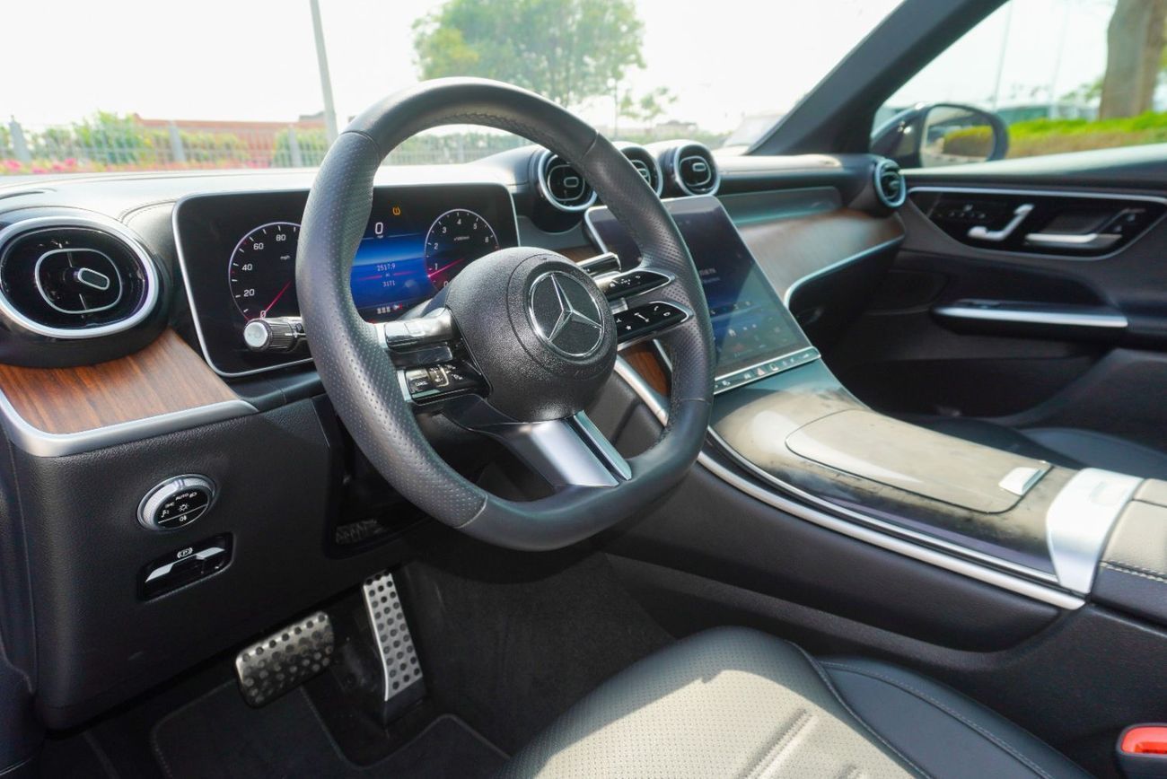 Mercedes Benz GLC 300 4Matic 2,429 AED Monthly II Mercedes GLCC300 2024  II 0% Down Payment  II Still Under Warranty to 20