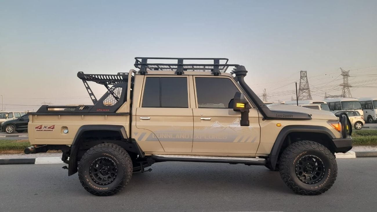 تويوتا لاند كروزر بيك آب MANUAL V8 RHD