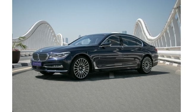 BMW 750 Luxury Plus GCC, Master class BMW 750 LI Xdrive, Service contract by AGMC, full service history