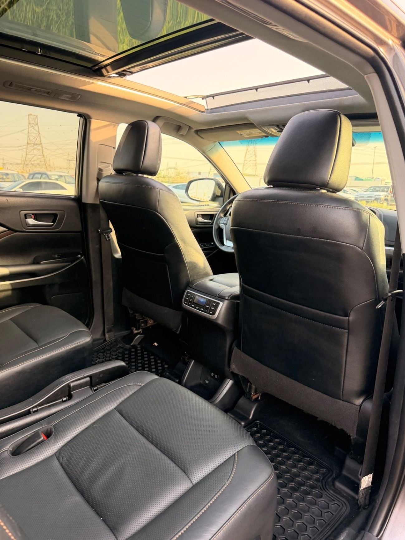 تويوتا هايلاندر Limited 4WD 3.5L / panoramic, 360 camera 2019