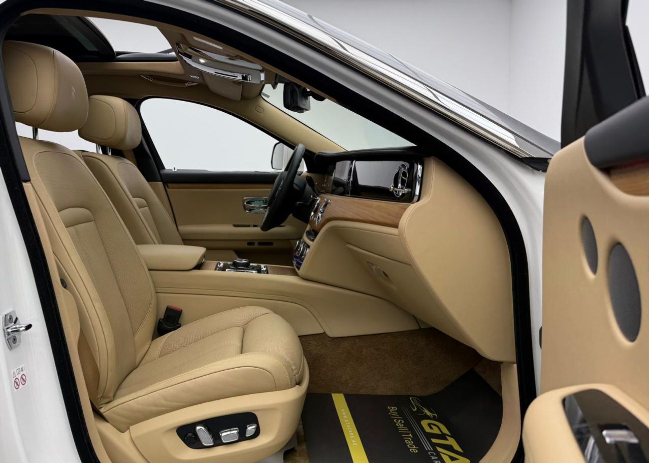 رولز رويس جوست 2022 Rolls Royce Ghost, 1 Year Warranty Unlimited Km, Full Service History