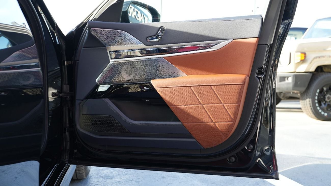 BMW 760i 760i xDrive V8 Black 2026MY Export Only