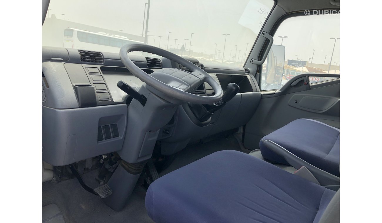 Mitsubishi Canter Mitsubishi canter d/c pick up,model:2013. only done 130000 km