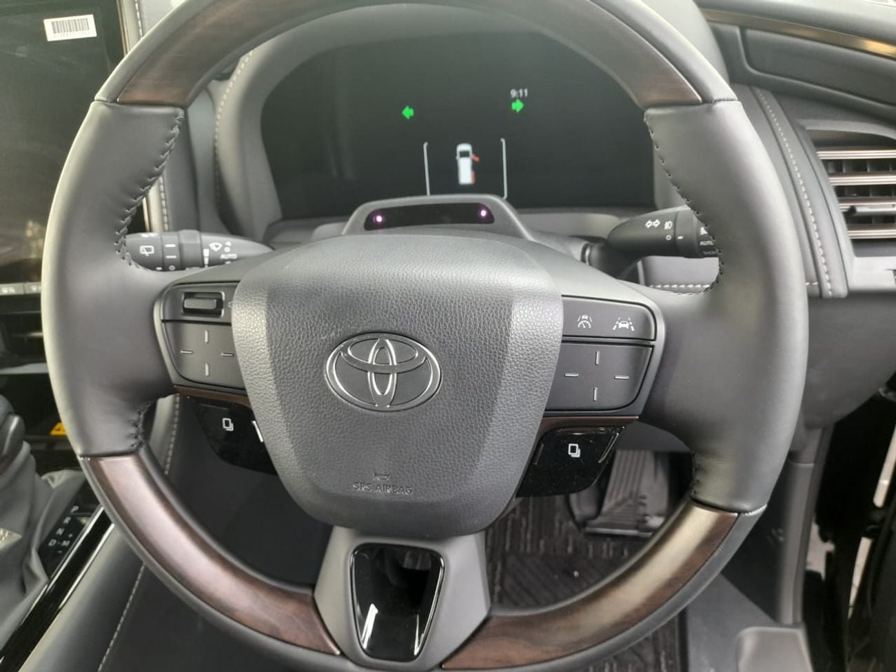 تويوتا ألفارد Executive Lounge