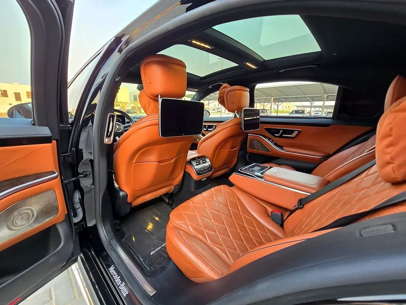 Mercedes Benz S500 S 500 L 4MATIC | GCC Specs | Low Mileage