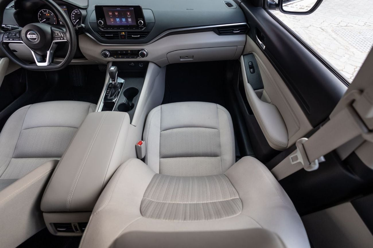 Nissan Altima SV 2.5L