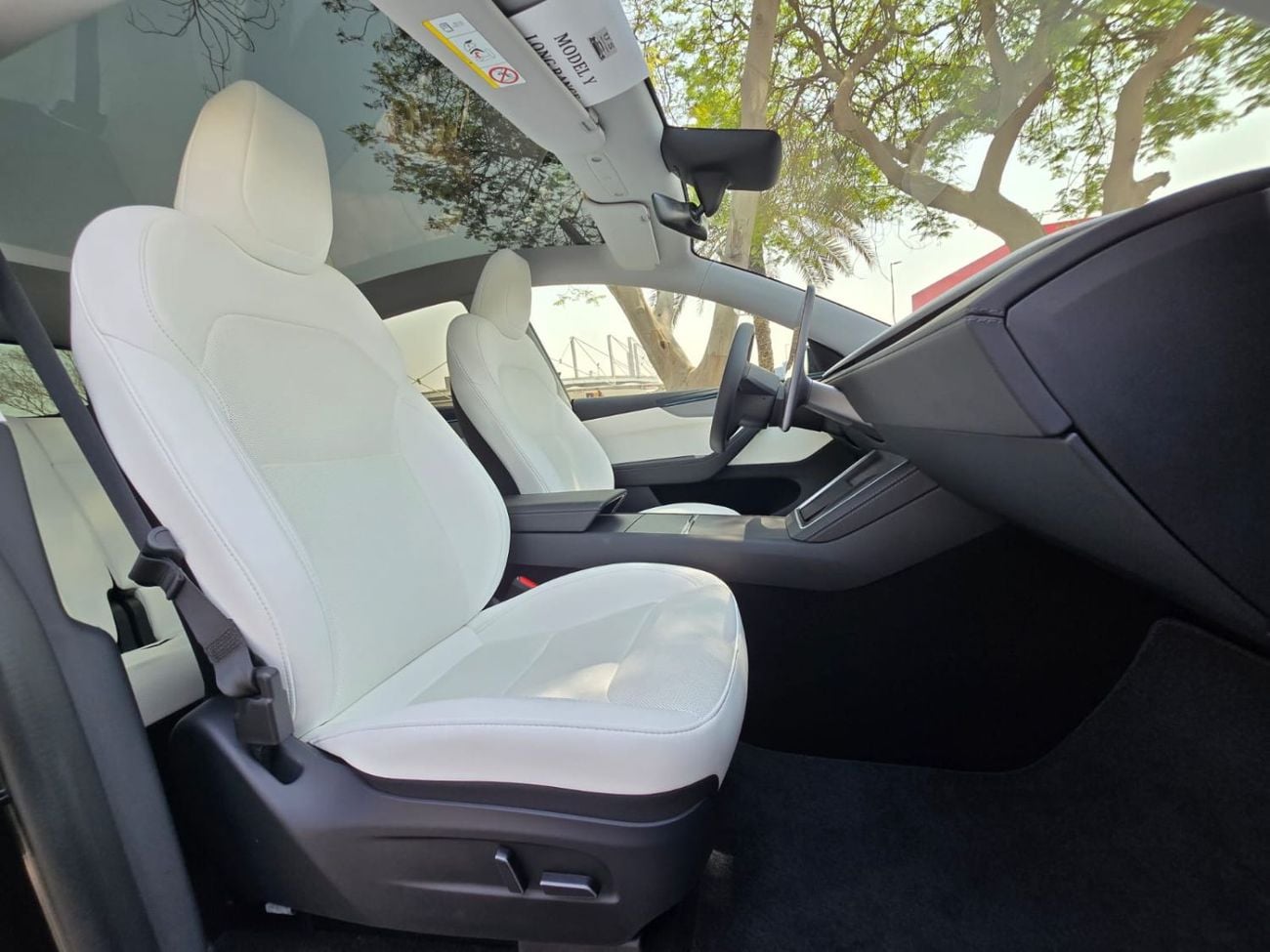 Tesla Model Y LONG RANGE 2026 GCC WITH 8 YEARS TESLA AGENCY WARRANTY IN BRAND NEW CONDITION