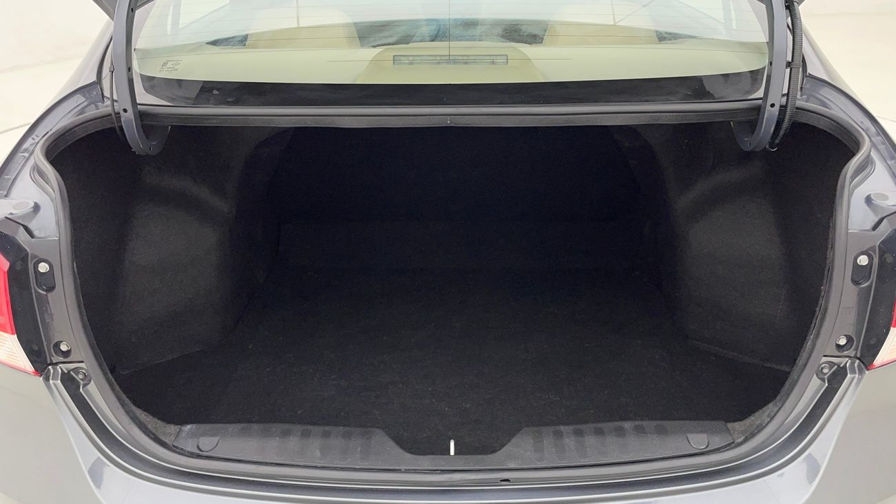 سوزوكي سياز GL 1.5 | بدون دفعة مقدمة | اختبار القيادة في المنزل