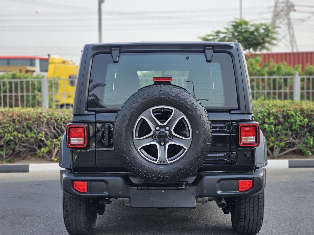 Jeep Wrangler Sport 3.6L A/T (5 Seater)