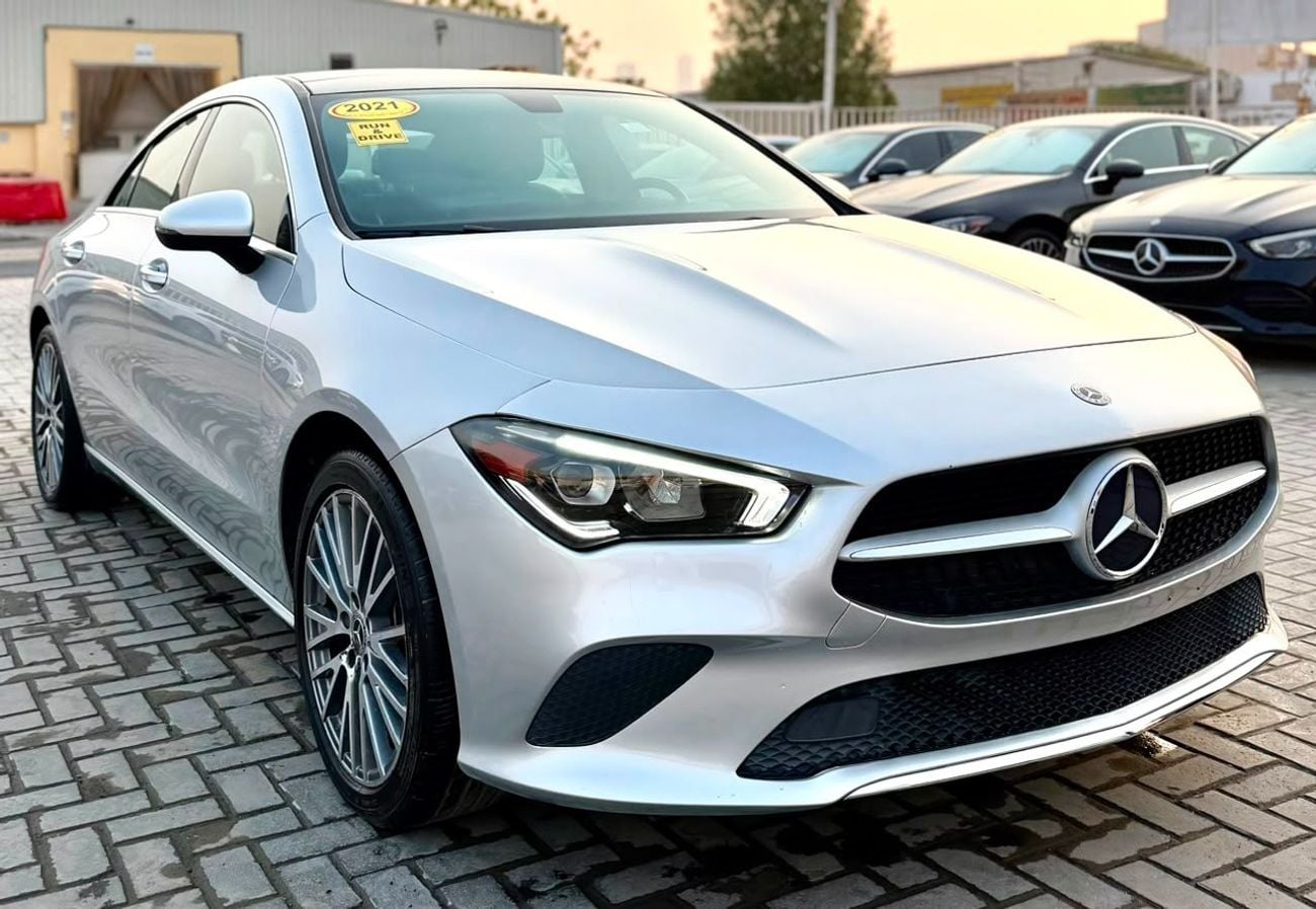 Mercedes Benz CLA250 PREMIUM