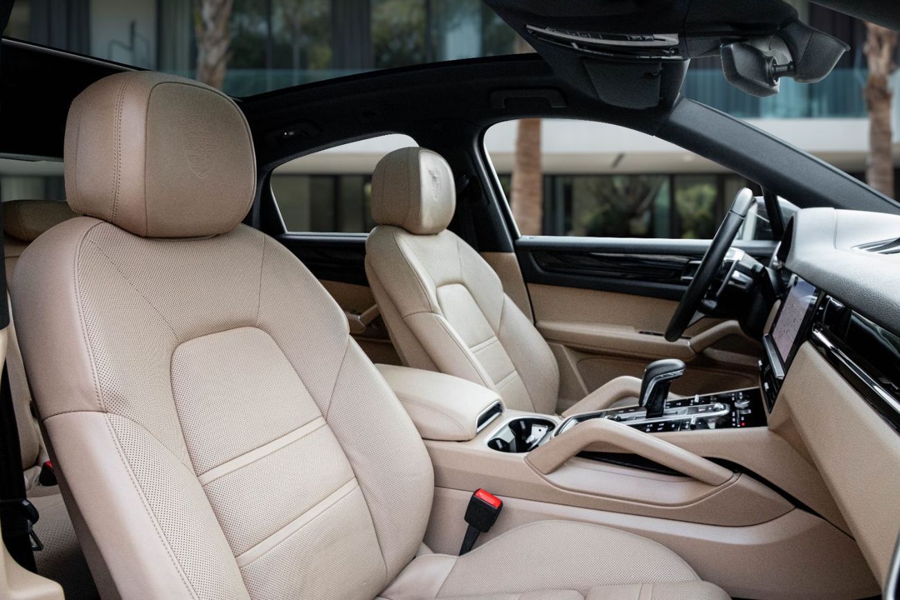 Porsche Cayenne Coupe | 5,581 P.M  | 0% Downpayment | Low Mileage!