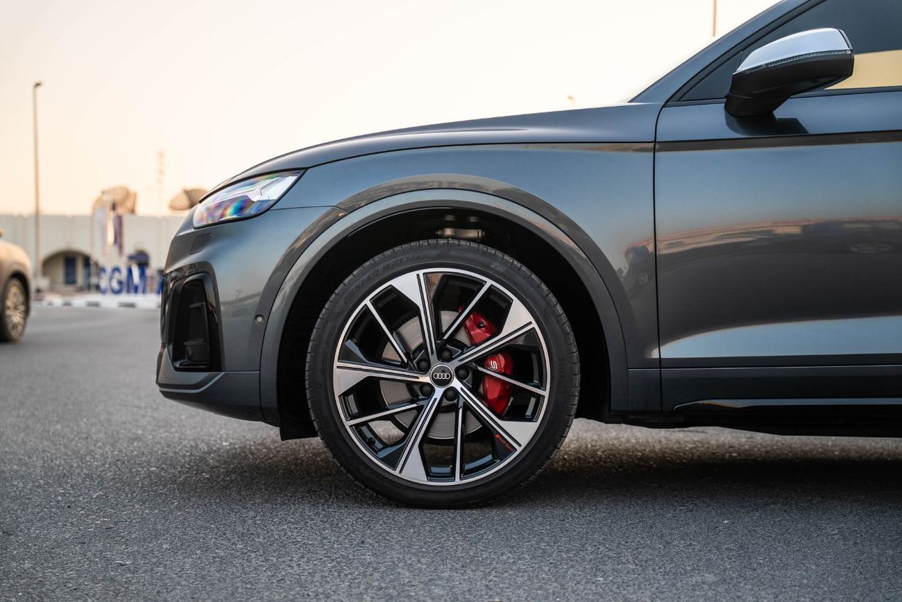 أودي SQ5 TFSI quattro 3.0L (349 HP)