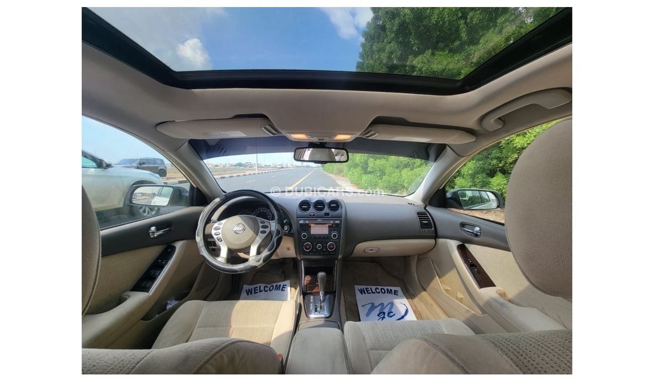 نيسان ألتيما