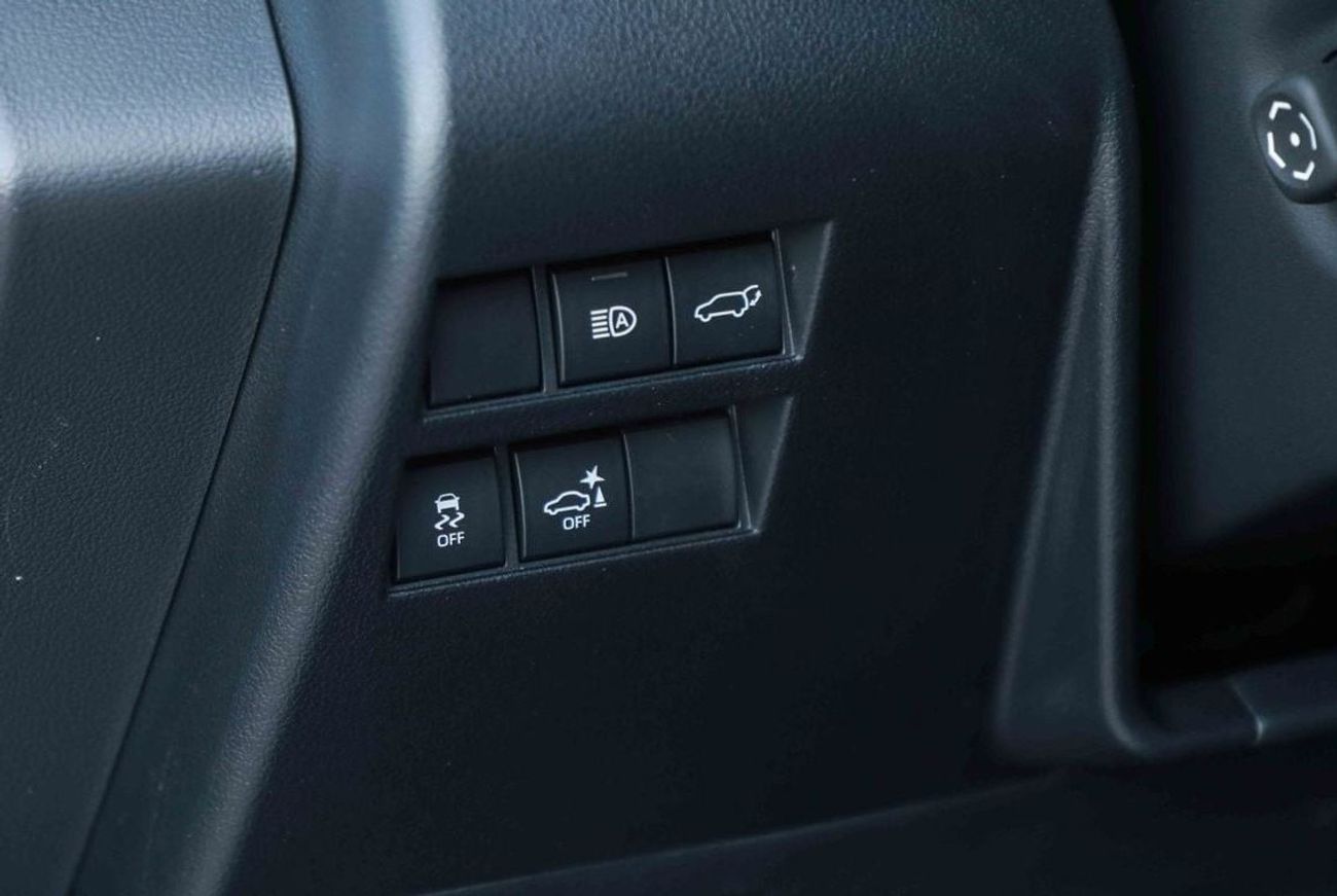 Toyota Land Cruiser 2024 TOYOTA LAND CRUISER VXR 3.3 - PRECIOUS WHITE PEARL inside RED | Export Only