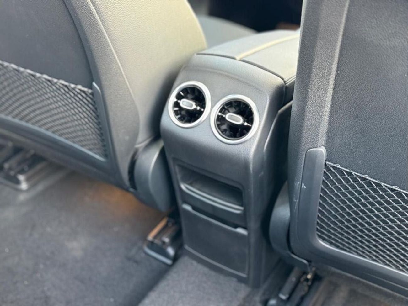 مرسيدس بنز EQB 260 MERCEDES BENZ  EQB 260  2024