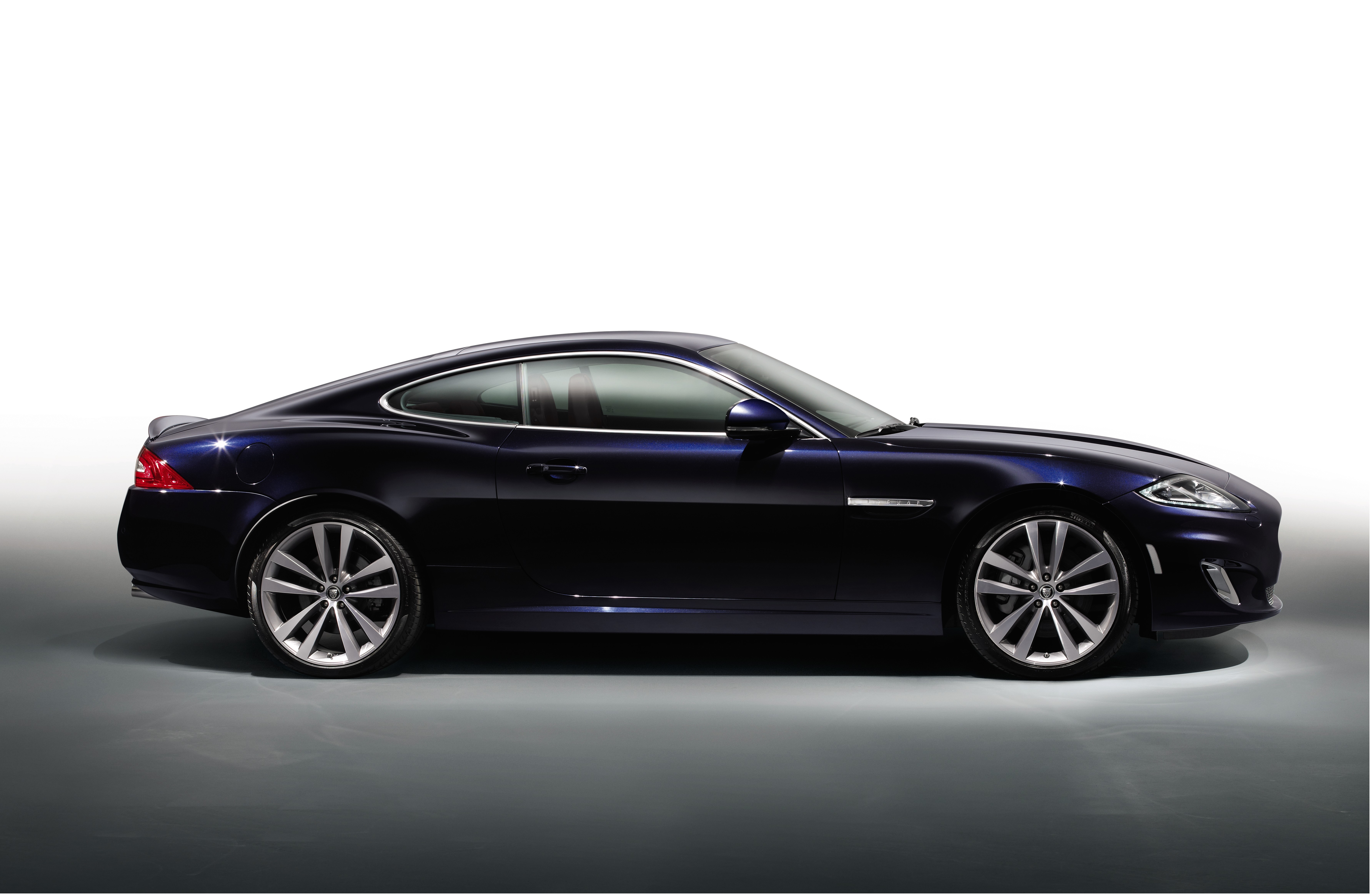 جاغوار XK exterior - Side Profile