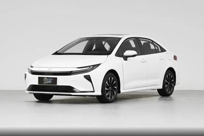 تويوتا كورولا Intelligent Hybrid 1.8L E-CVT Elite Edition