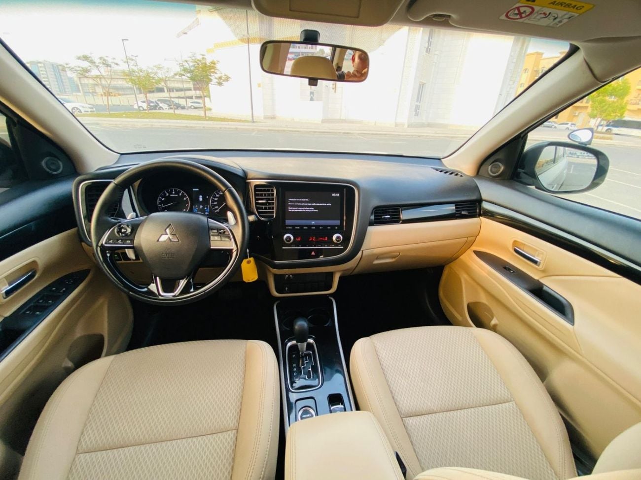 ميتسوبيشي آوتلاندر