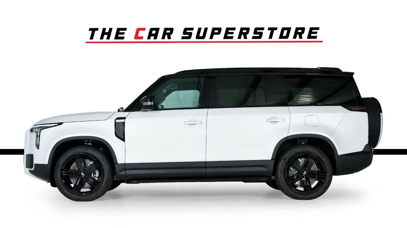 روكس 01 STD 6 Seats-Premium Leather Interior-5 Years Warranty and Service Contract-Black Contrasting Roof