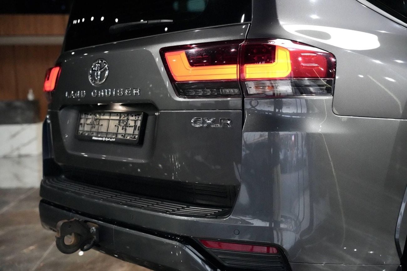 تويوتا لاند كروزر 2023 Model GXR Twin Turbo 3.5L Engine Full Option Very Perfect Condition