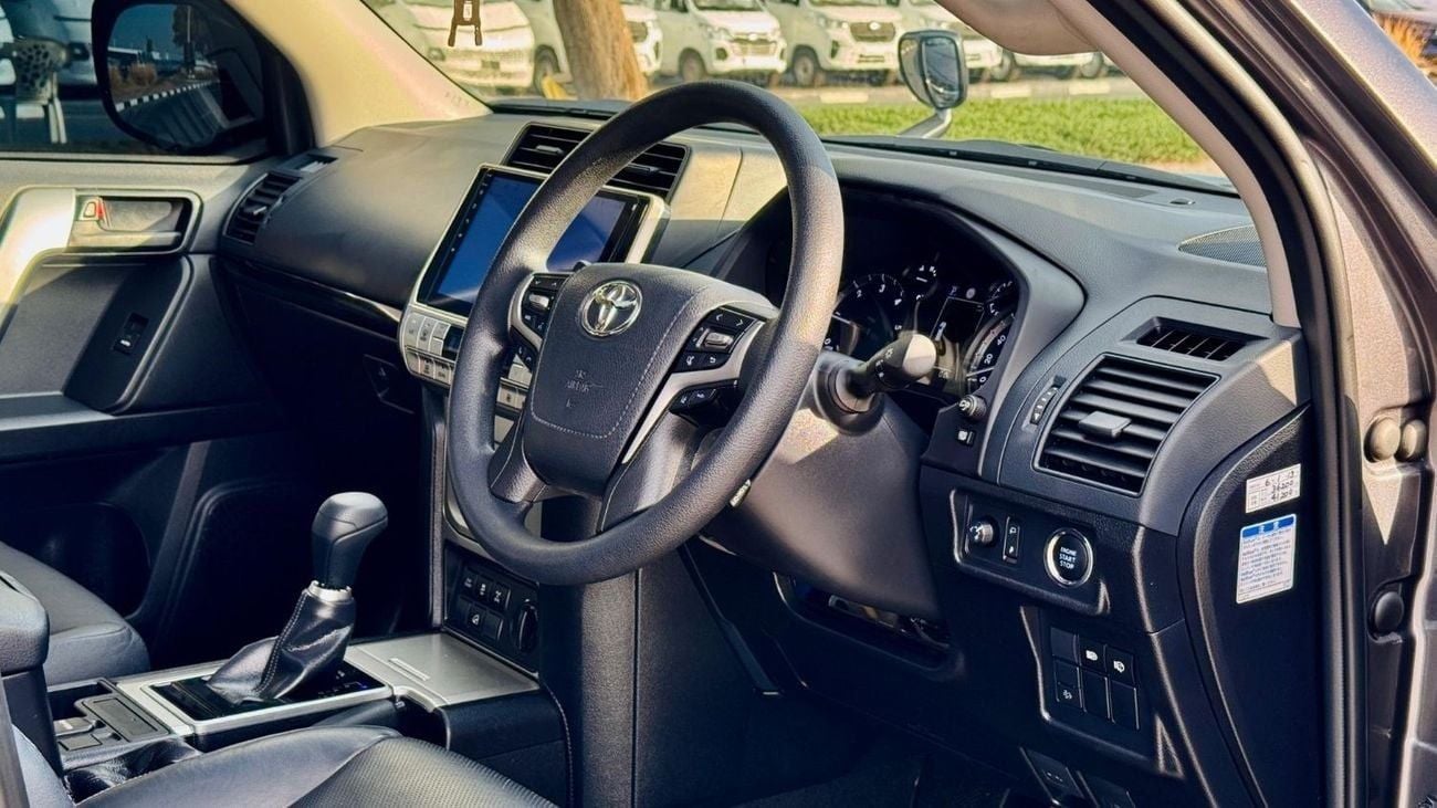 تويوتا برادو PERFECT CONDITION | 2.8L DIESEL ENGINE | PARKING SENSORS | 2020