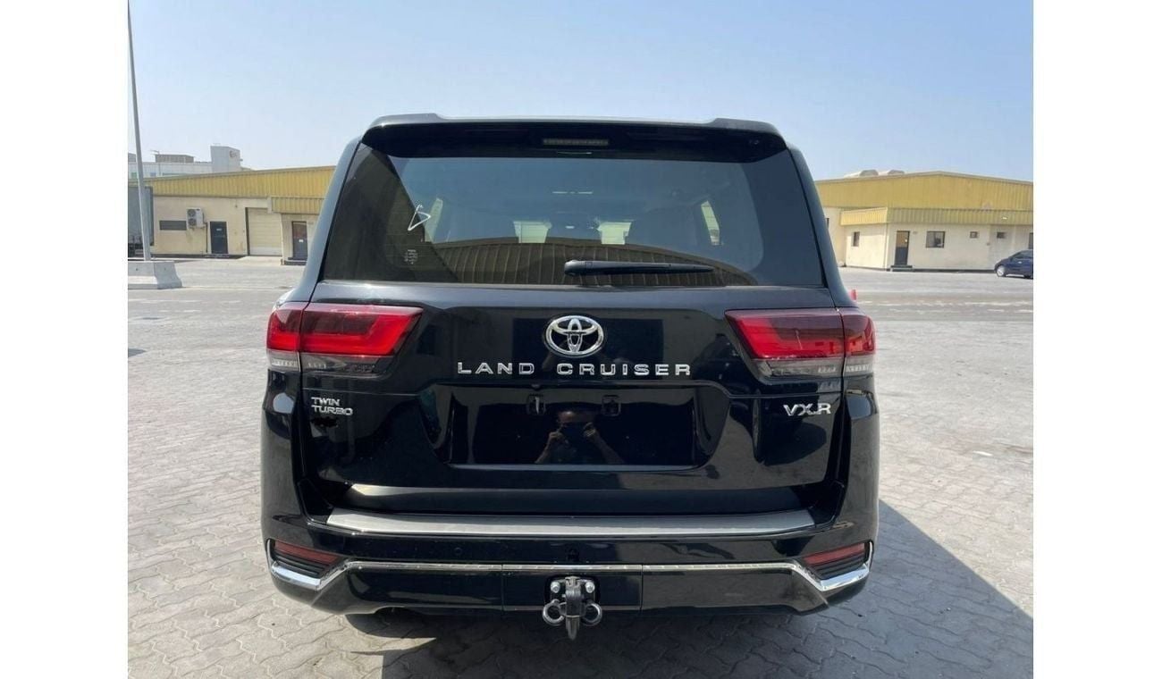 Toyota Land Cruiser VXR 3.5L
