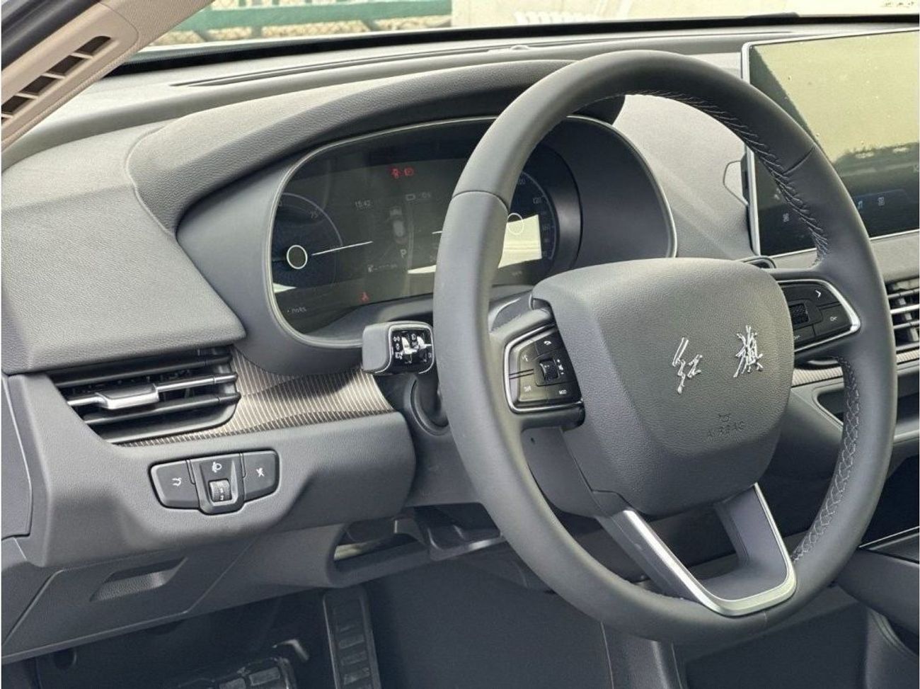 HONGQI EQM5 HONGQI E-QM5 LUXURY