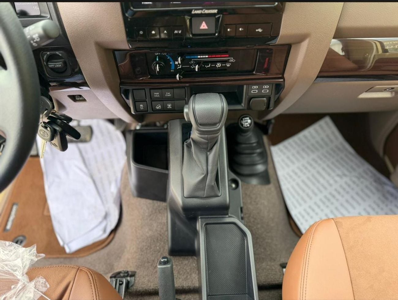 تويوتا لاند كروزر 70 TOYOTA LANDCRUISER LC71 MODEL 2026 4.0 PETROL ENIGINE WITH 6 CYLINDER OMAN SPECS