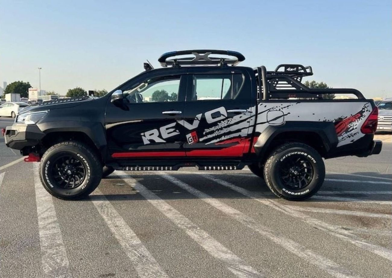 تويوتا هيلوكس Toyota Hilux pickup 2019 facelifted 2023 V4 2.8 Diesel Automatic left hand drive