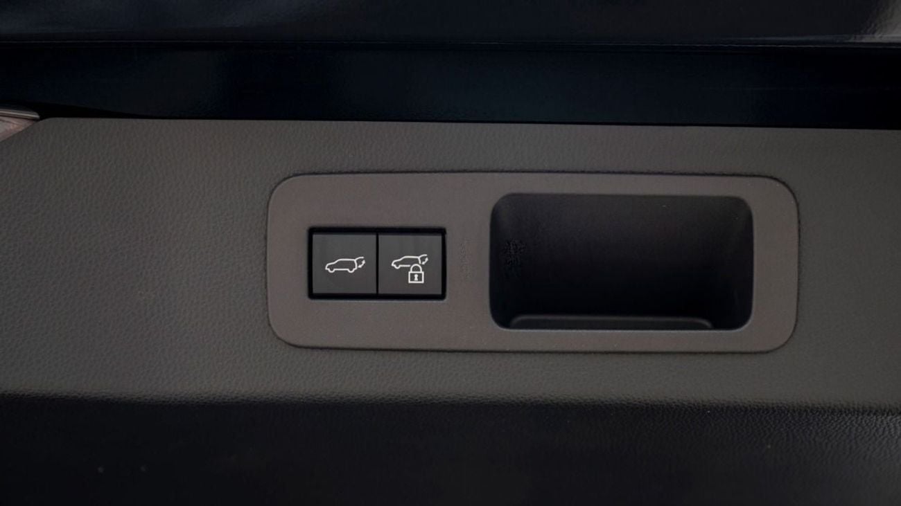 تويوتا لاند كروزر Toyota Land Cruiser VXR 3.3L AT Diesel 2025