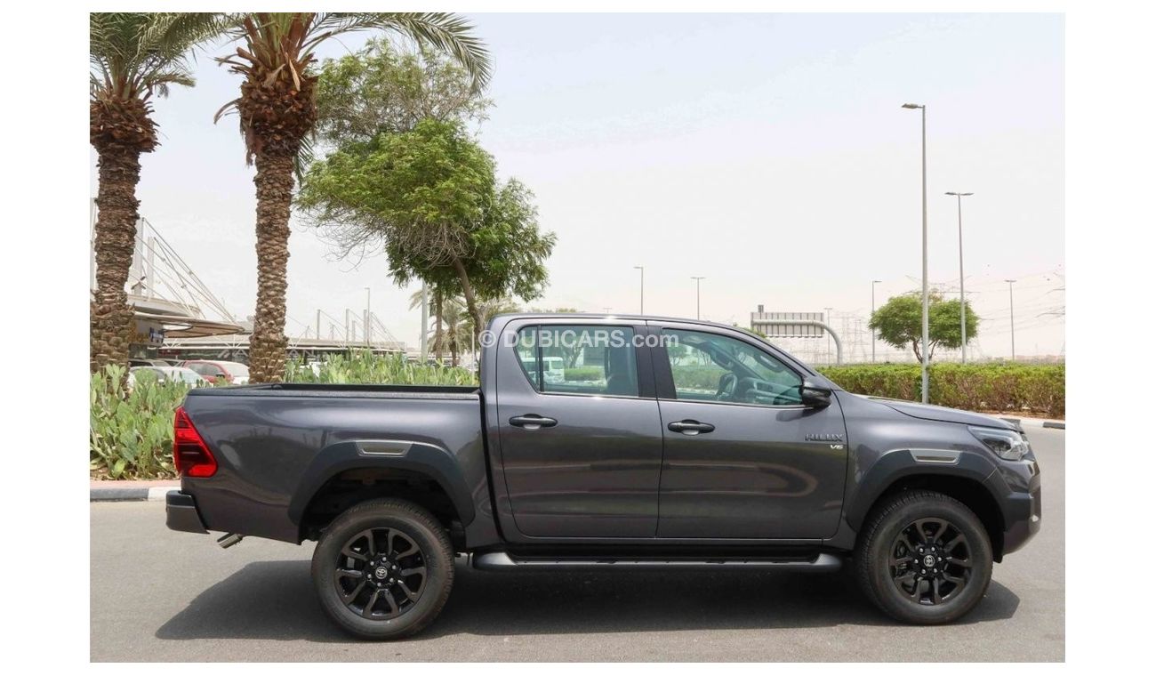Toyota Hilux 2023 Toyota Hilux 4x4 DC 4.0 Adventure HI SR5 P A/T - Silver inside black