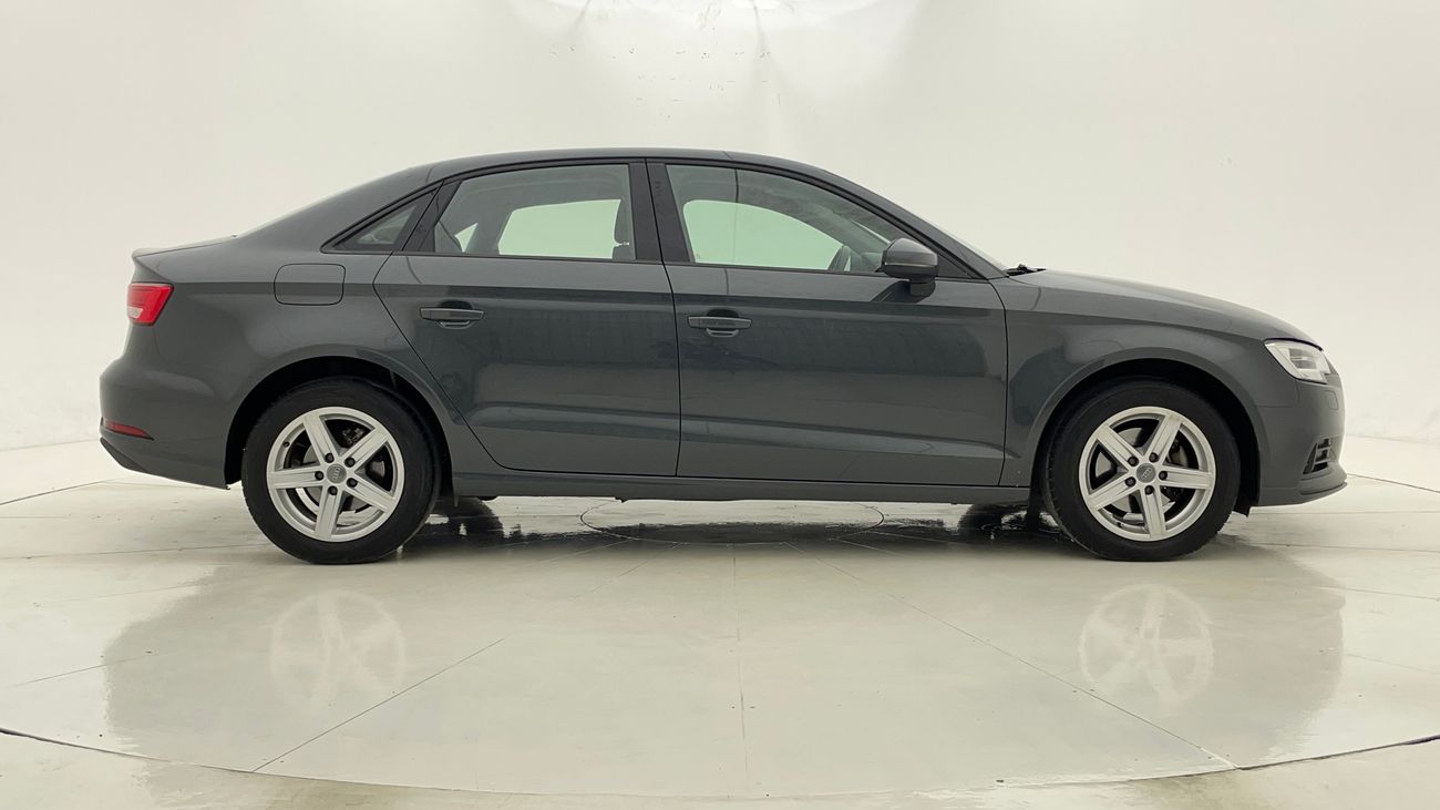 أودي A3 30 TFSI 1.4 | بدون دفعة مقدمة | اختبار القيادة في المنزل