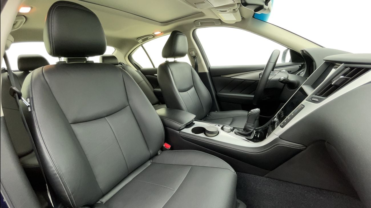 إنفينيتي Q50 2022 LUXE | AED 958/Month | 0 DP | 30 Day Return | Warranty | Service History