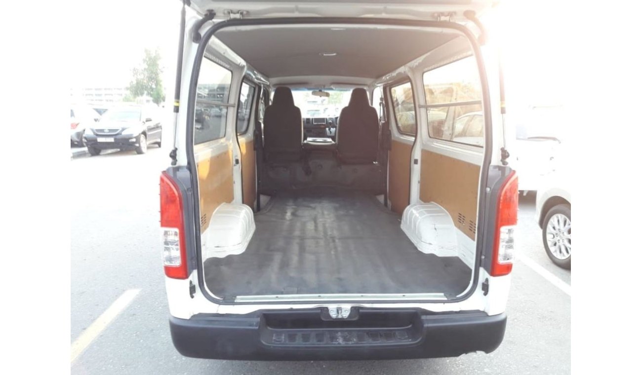 تويوتا هاياس Hiace Van  (Stock no PM 192 )