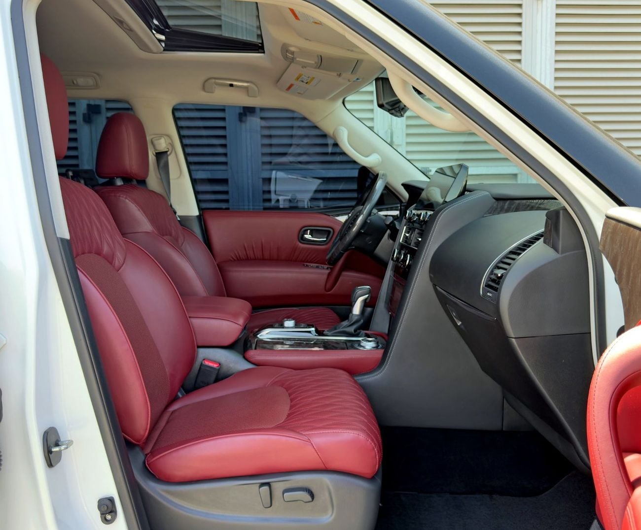 نيسان باترول LE PLATINUM CITY LE Platinum 5.6L