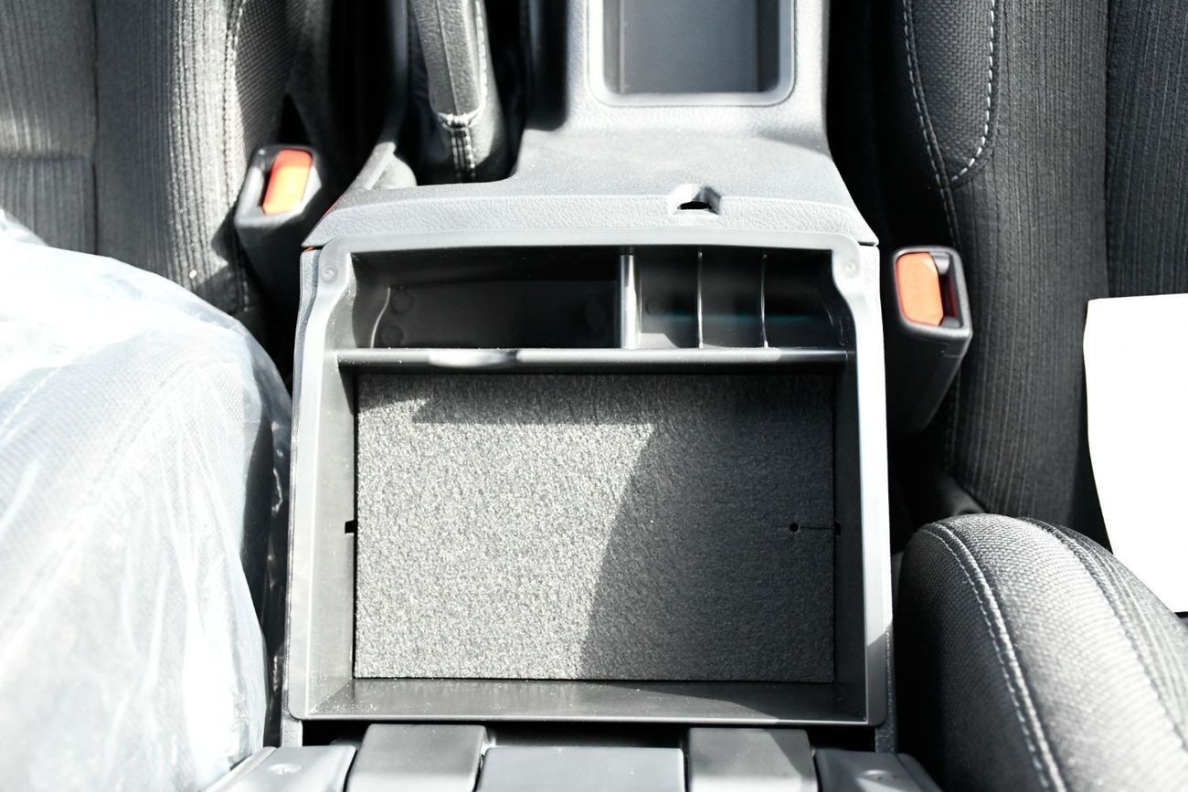 Toyota Hilux Adventure 4.0L With Air Compressor (Ready Stock)