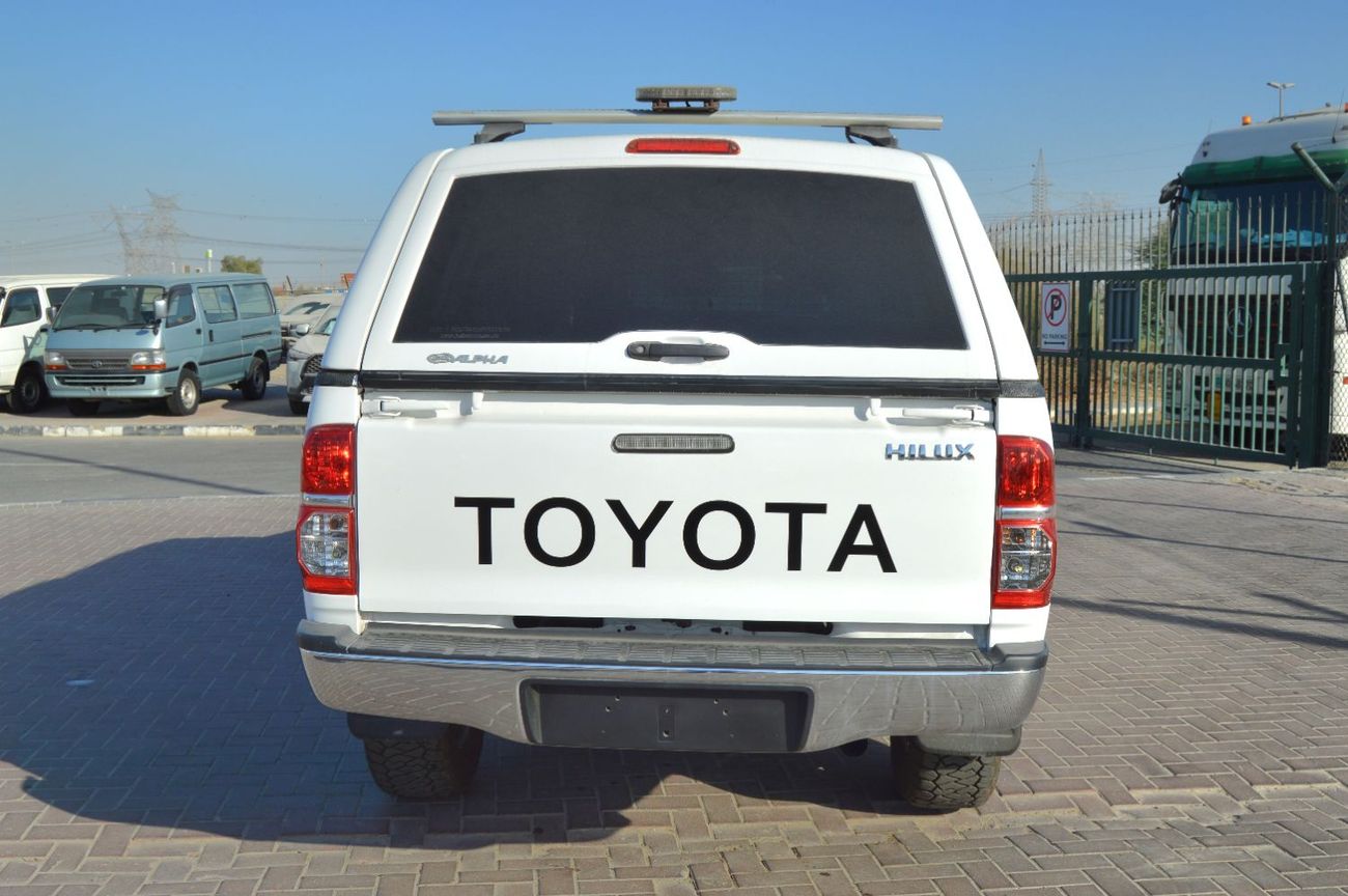 تويوتا هيلوكس Double cabin 3.0L, perfect inside and outside